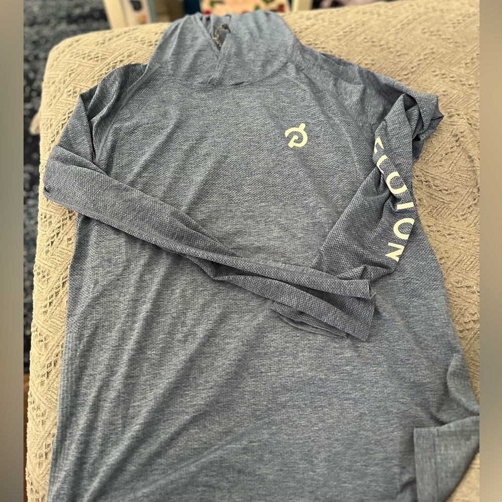 Lightweight Lululemon x Peloton long sleeve with hood-excellent condition!